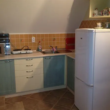 Alba Regia Pansion Egri Penzión pre hostí Jahodna