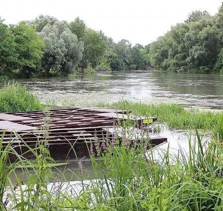 Alba Regia Pansion Egri 3* Jahodna