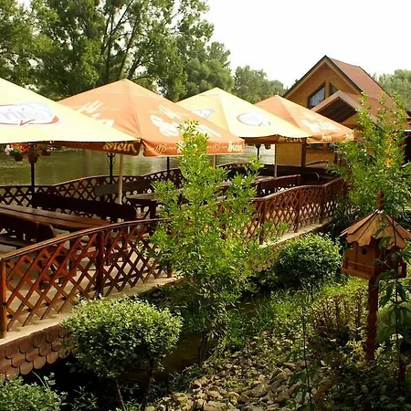 Penzión pre hostí Alba Regia Pansion Egri