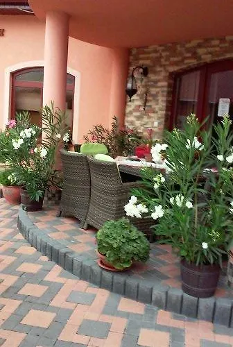 Alba Regia Pansion Egri Eprestető