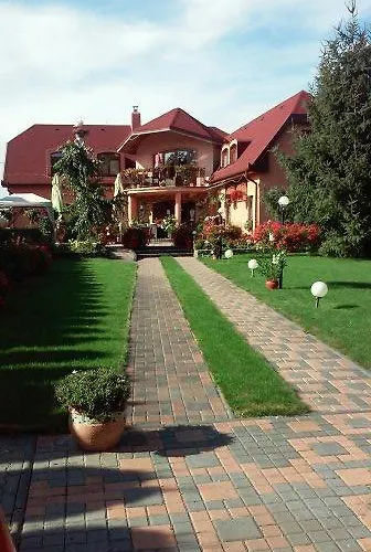 게스트하우스 Alba Regia Pansion Egri 3*