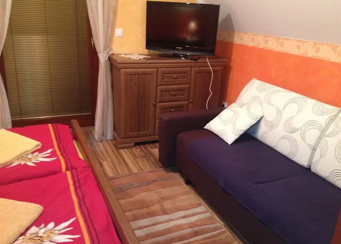 Alba Regia Pansion Egri