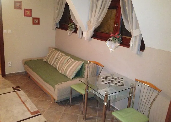 Alba Regia Pansion Egri Eprestető