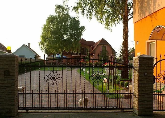 Alba Regia Pansion Egri