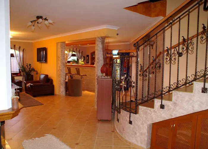 Alba Regia Pansion Egri Eprestető